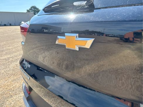 Used 2023 Chevrolet TrailBlazer LT w/ Convenience Package FWD image 17