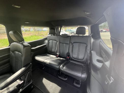 Used 2024 Jeep Wagoneer Series II AWD/4WD image 13