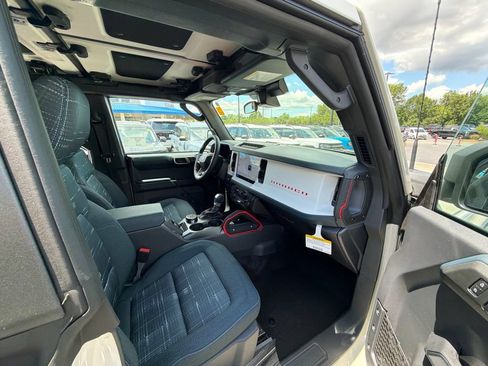 New 2026 Ford Bronco Heritage Edition AWD/4WD image 12