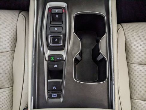 Used 2021 Honda Accord Touring image 9