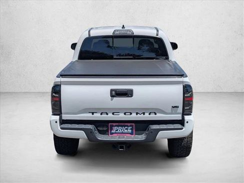 Used 2019 Toyota Tacoma TRD Sport w/ Technology Package RWD image 6
