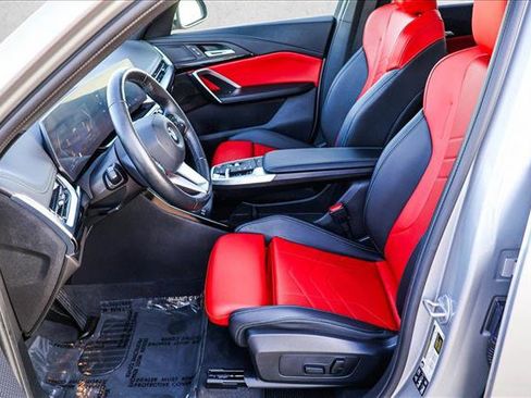 Used 2025 BMW X1 xDrive28i image 12