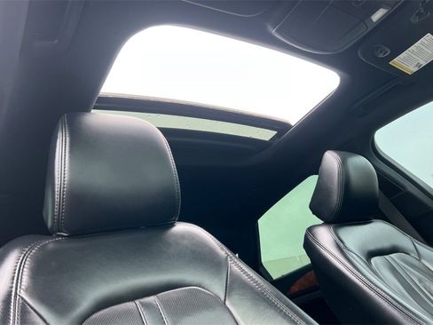 Used 2020 Lincoln MKZ Reserve image 18