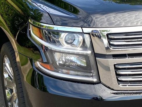 Used 2017 Chevrolet Tahoe Premier AWD/4WD image 4