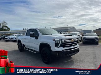 Used 2024 Chevrolet Silverado 2500 LTZ video 2