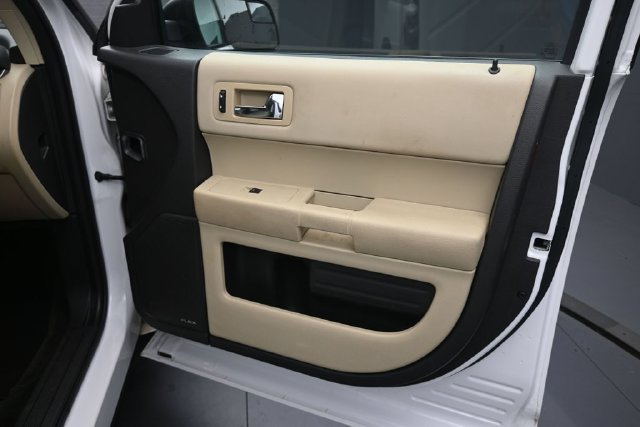 Used 2016 Ford Flex SE FWD image 28