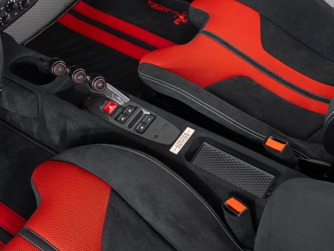 Used 2015 Ferrari 458 Speciale A image 32