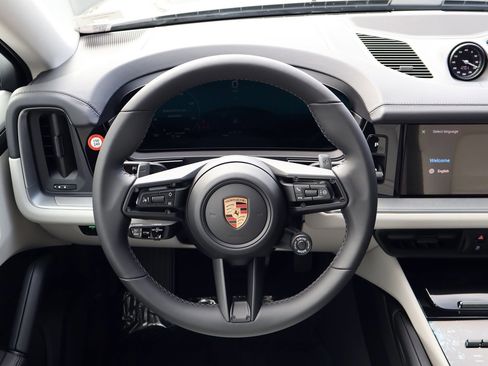 New 2026 Porsche Cayenne image 15