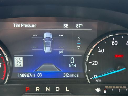 Used 2021 Ford Explorer Limited w/ Equipment Group 301A RWD image 23
