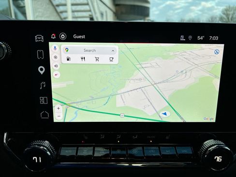 Used 2023 GMC Canyon Elevation w/ Elevation Premium Package AWD/4WD image 18