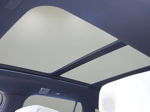 New 2026 Cadillac Vistiq Luxury AWD/4WD image 28