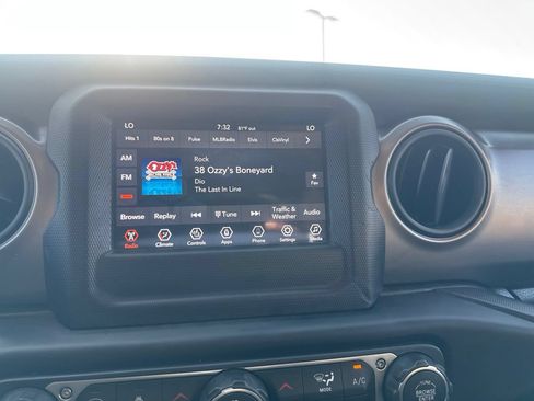 Used 2019 Jeep Wrangler Unlimited Sport S AWD/4WD image 39