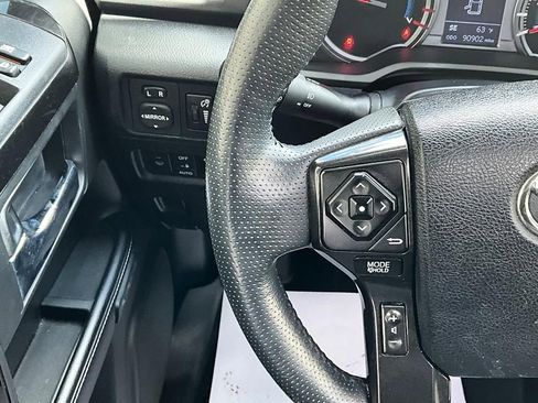 Used 2019 Toyota 4Runner Limited AWD/4WD image 31