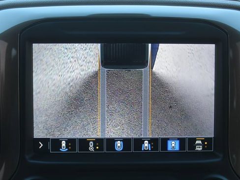 Used 2022 Chevrolet Silverado 2500 High Country w/ Safety Package II image 35