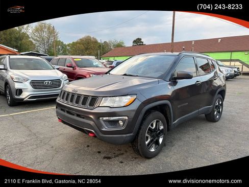 Used 2017 Jeep Compass Trailhawk w/ Leather Interior Group image 1