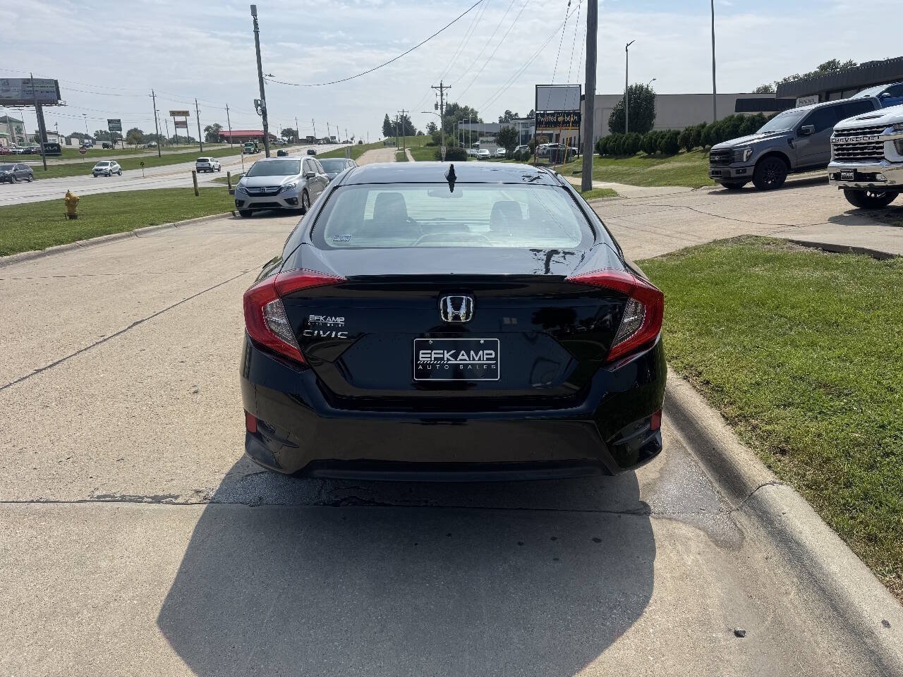 Used 2018 Honda Civic EX-L image 4