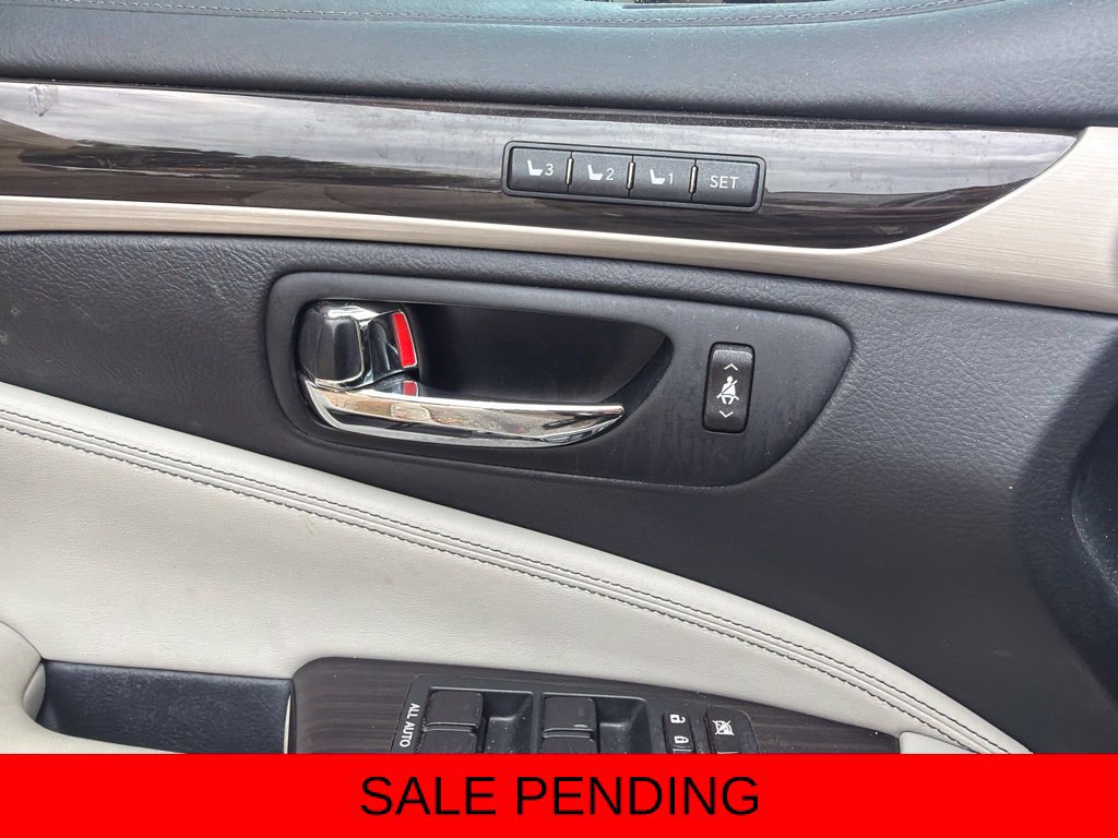 Used 2014 Lexus LS 460 AWD w/ Comfort Package image 24