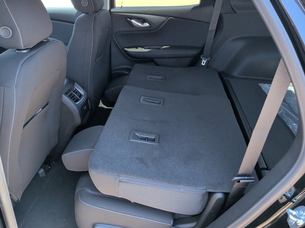 New 2026 Chevrolet Blazer LT w/ Convenience Package FWD image 35