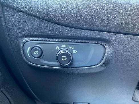 Used 2023 Chevrolet Equinox LT AWD/4WD image 23