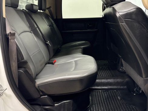 Used 2019 RAM 3500 Tradesman w/ Chrome Appearance Group image 25