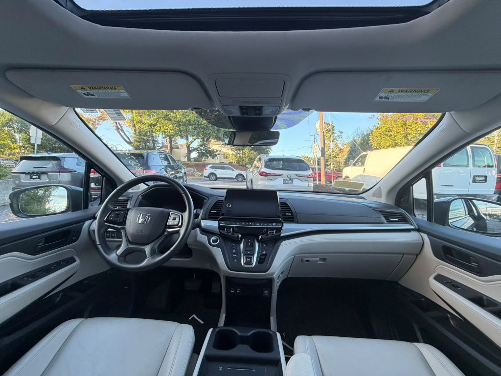 Used 2025 Honda Odyssey EX-L image 4