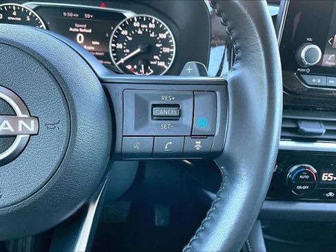 Certified 2024 Nissan Pathfinder SV image 23