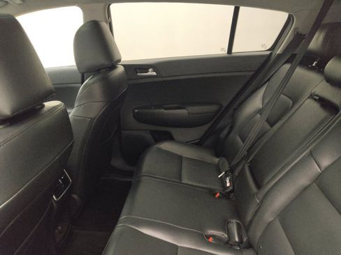 Used 2017 Kia Sportage LX w/ LX Popular Package AWD/4WD image 18