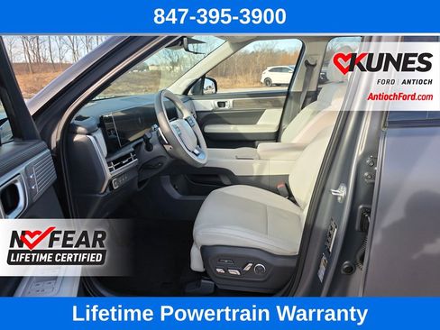 Used 2025 Hyundai Santa Fe Calligraphy image 18