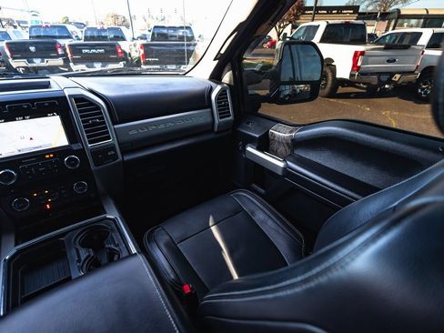 Used 2017 Ford F350 Lariat w/ Chrome Package image 29