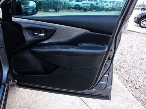 Used 2017 Nissan Murano SL image 24