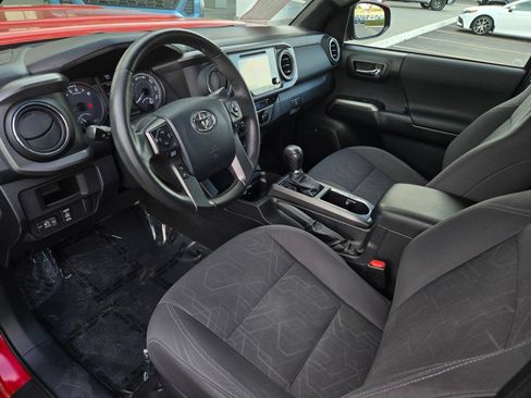 Certified 2016 Toyota Tacoma TRD Sport RWD image 7