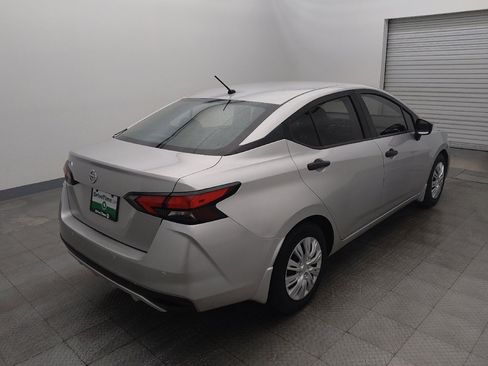 Used 2020 Nissan Versa S FWD image 9