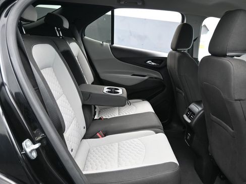 Used 2020 Chevrolet Equinox LS image 35