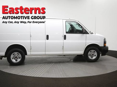 Used 2020 GMC Savana 3500 w/ Driver Convenience Package RWD image 44