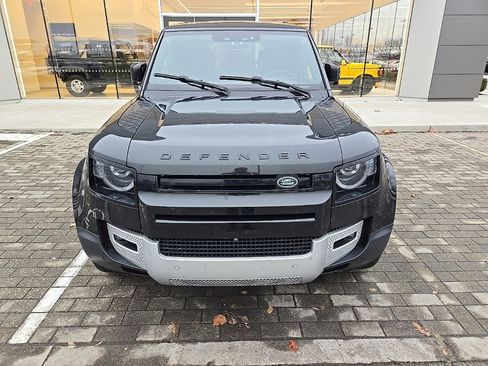 Used 2023 Land Rover Defender 110 S image 2