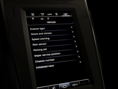 Used 2022 Lamborghini Huracan EVO image 46