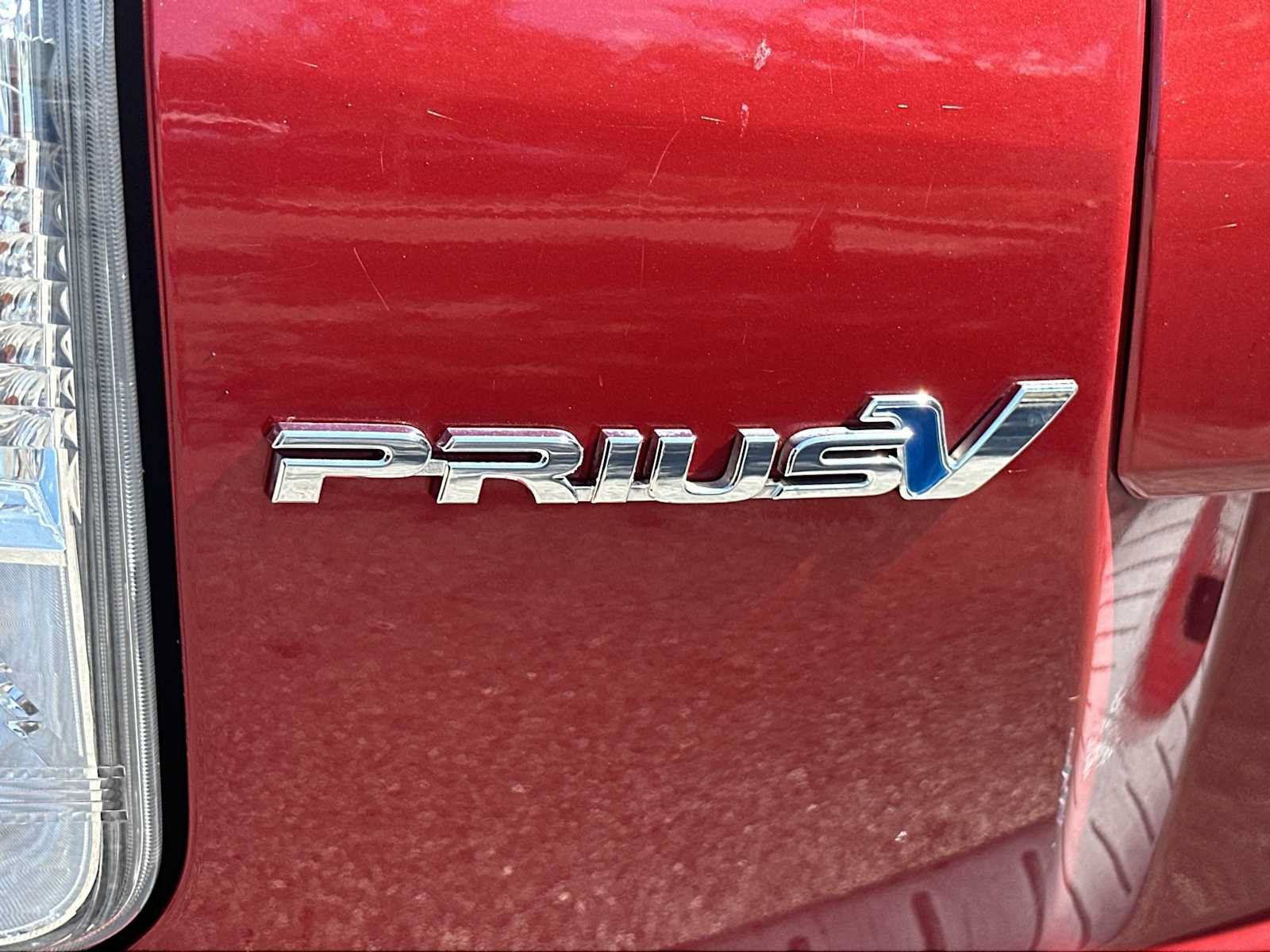 Used 2013 Toyota Prius V Five FWD image 11