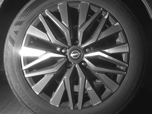 Used 2025 Nissan Altima 2.5 SV image 15