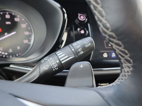 Used 2023 Buick Envision Avenir image 22