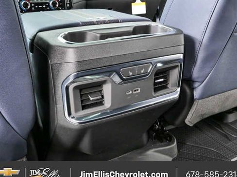 New 2026 Chevrolet Silverado 1500 High Country AWD/4WD image 20