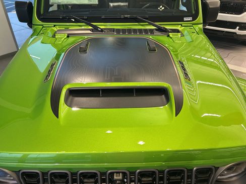 New 2025 Jeep Wrangler Unlimited Rubicon 392 image 3