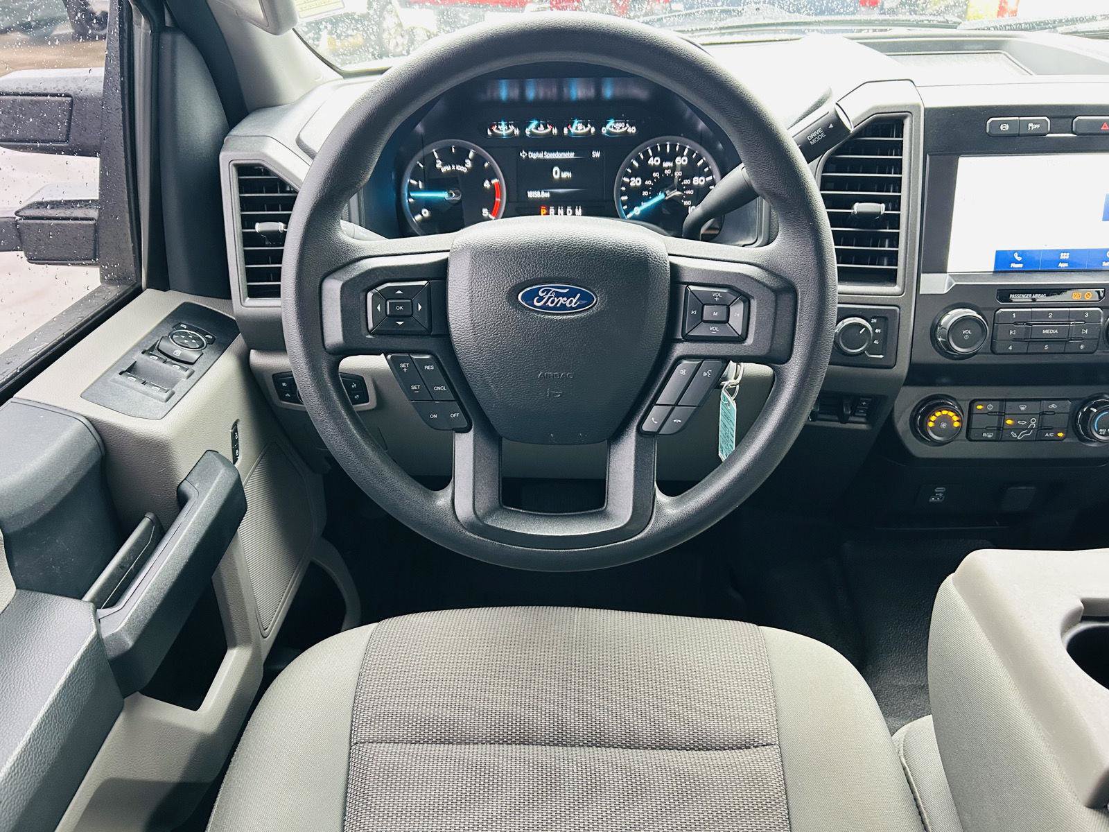 Used 2022 Ford F250 XL w/ Power Equipment Group AWD/4WD image 8