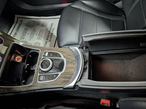 Used 2017 Mercedes-Benz C 300 4MATIC Sedan image 20