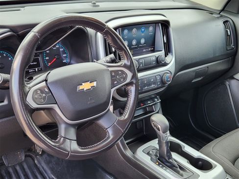 Used 2022 Chevrolet Colorado LT w/ Fleet Safety Package image 33