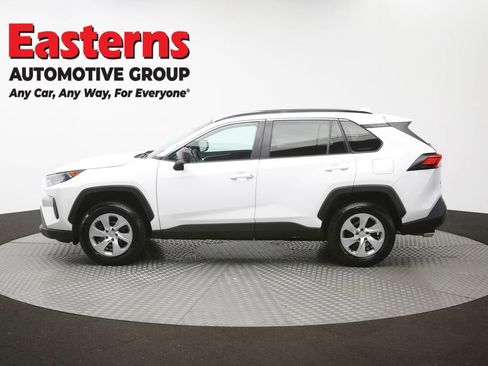 Used 2021 Toyota RAV4 LE FWD image 59