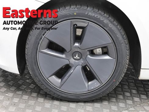 Used 2023 Tesla Model 3 Standard Range image 26