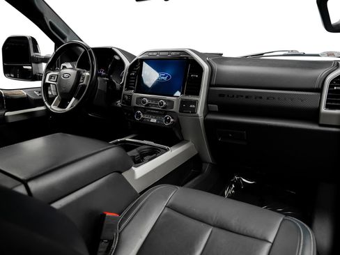 Used 2022 Ford F250 Lariat w/ Black Appearance Package AWD/4WD image 60