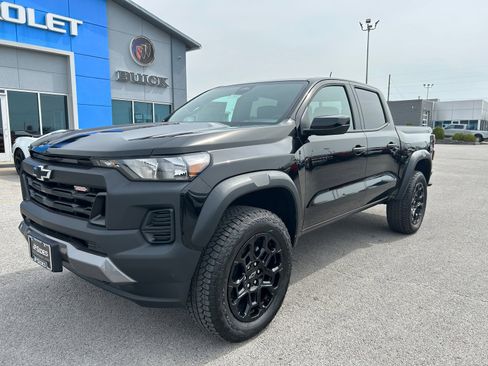 New 2026 Chevrolet Colorado Trail Boss AWD/4WD image 1