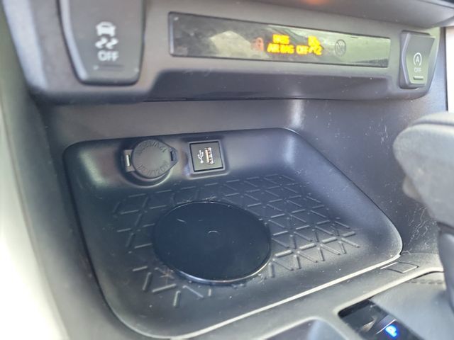 Used 2025 Toyota RAV4 LE FWD image 31