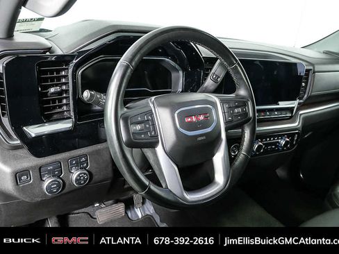 Used 2024 GMC Sierra 1500 SLT image 4